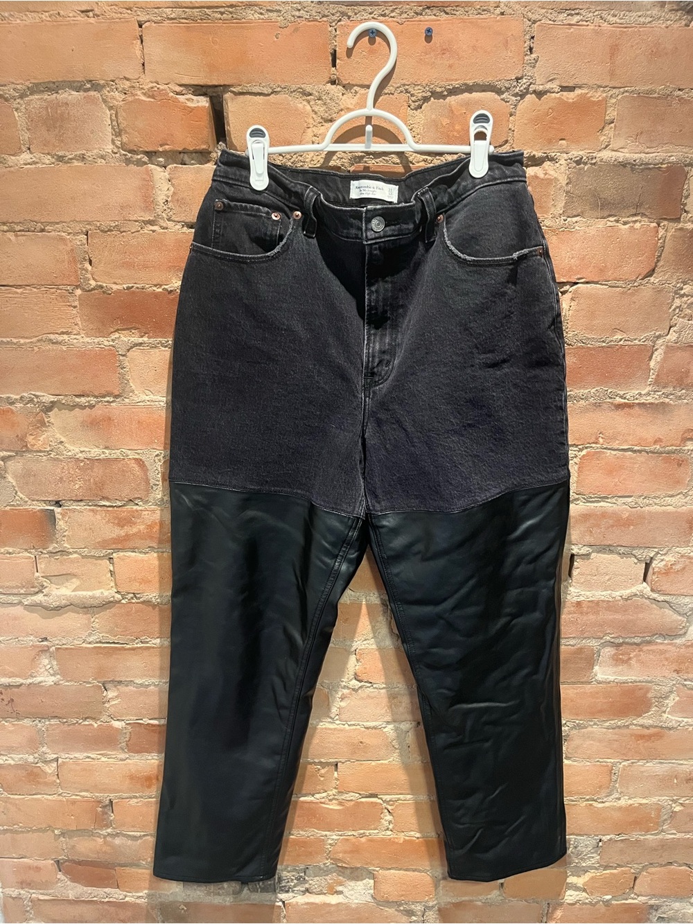 Abercrombie Curve Love 90’s Straight Ultra High Rise Faux Leather Jeans